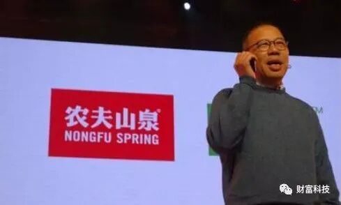 顺势南下 普通投资者如何配置港股权益类资产
